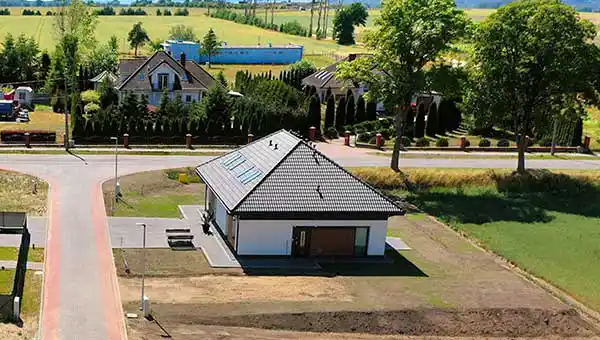 Uzbrojenie działki budowlanej. Kiedy, jak i dlaczego uzbroić?